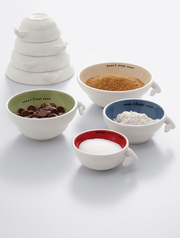 busy bee ceramic measuring cups