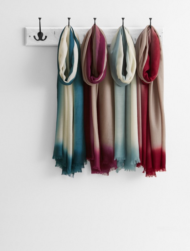 cashmere featherweight scarf