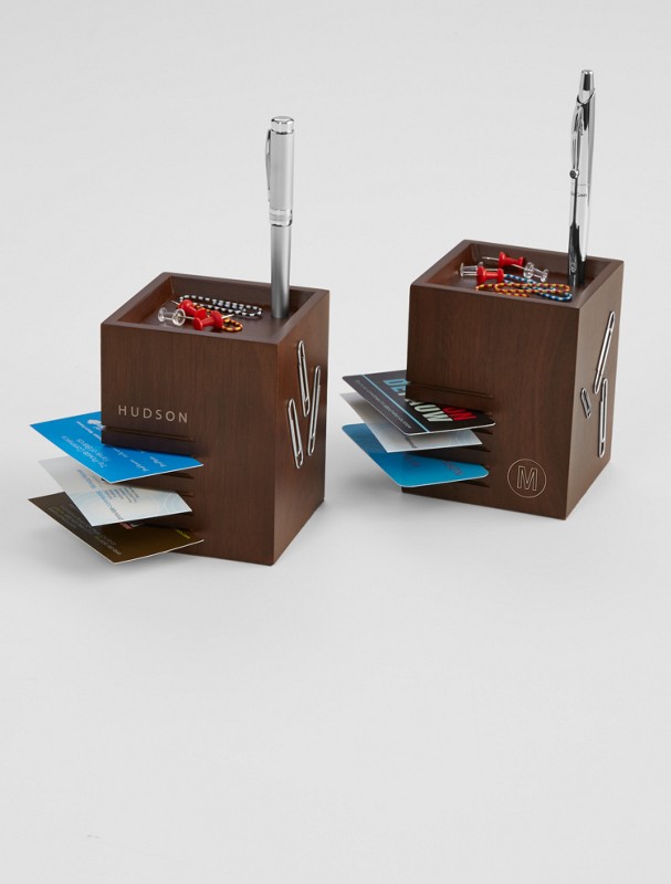 magnetic cube cardholder case