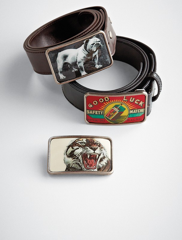 graphic belt buckle