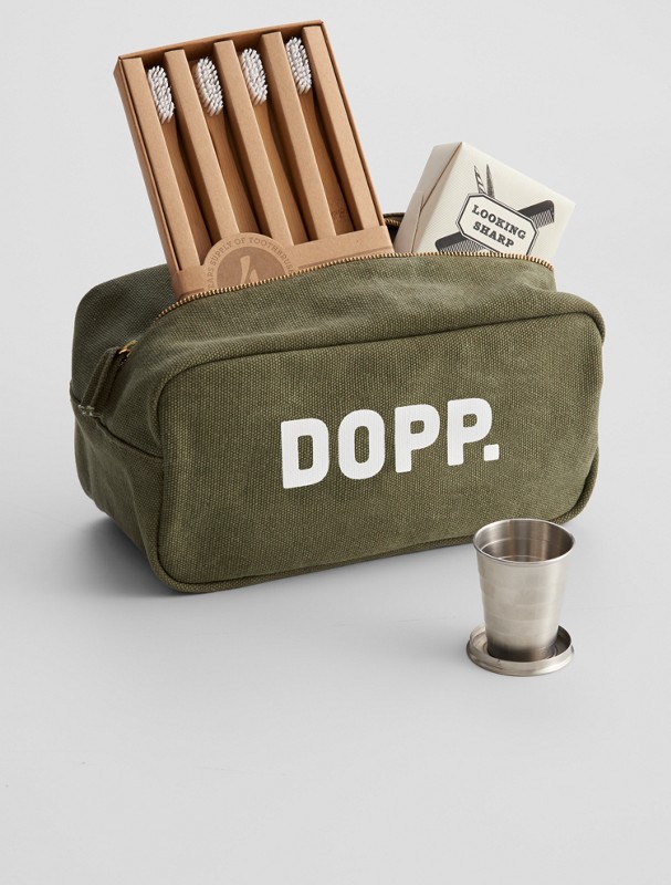 izola men's grooming dopp kit