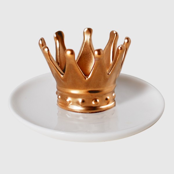 the crown jewels ring holder