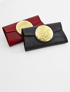 dareen hakim le icon clutch