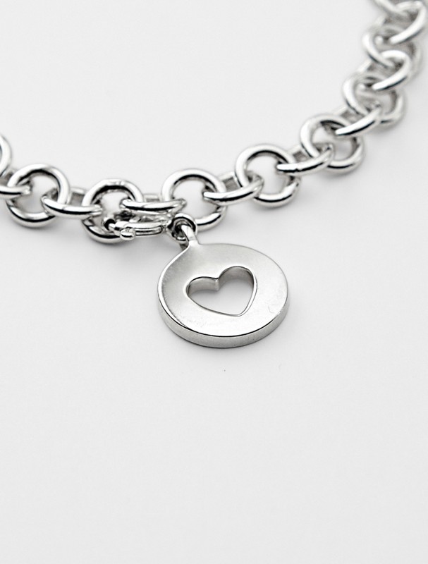 classic heart charm bracelet