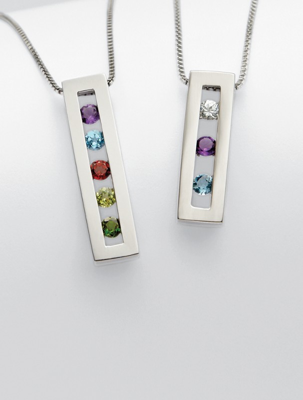 customized mom's birthstone necklace