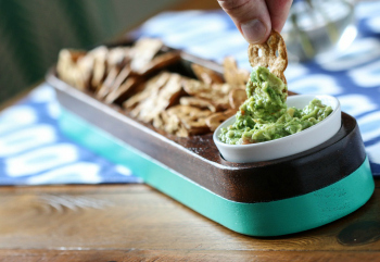 spring-entertaining-guacamole_blog140325thumbnew