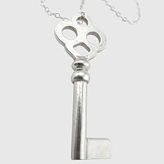 key to confidence vintage necklace