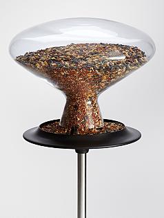 backyard banquet platform bird feeder