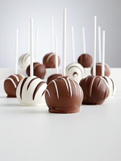 swizzled brownie pops