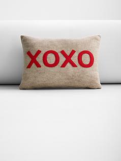eco pillow - xoxo