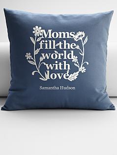 personalized moms fill the world with love throw pillow